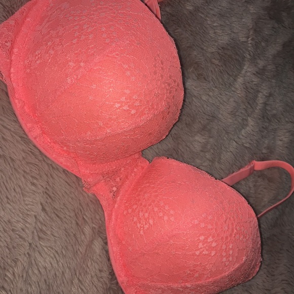 Bra - Picture 2 of 3